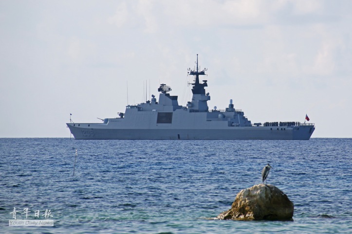 ROCN La Fayette-class Frigate Chen De (承德, FFG-1208)  in the vicinity of Taiping Island in the South China Sea (太平島). Image Credit: CC by Youth Daily News 青年日報/Flickr.
