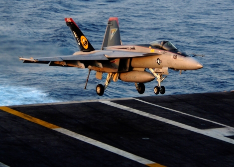 An F/A-18E Super Hornet assigned to the 